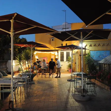 بيت شباب La Flamenka