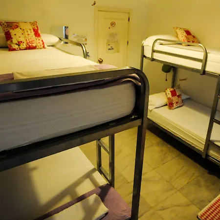 بيت شباب La Flamenka